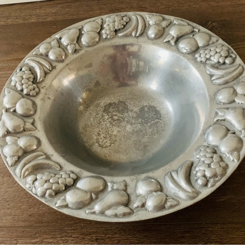 Vintage large aluminum bowl